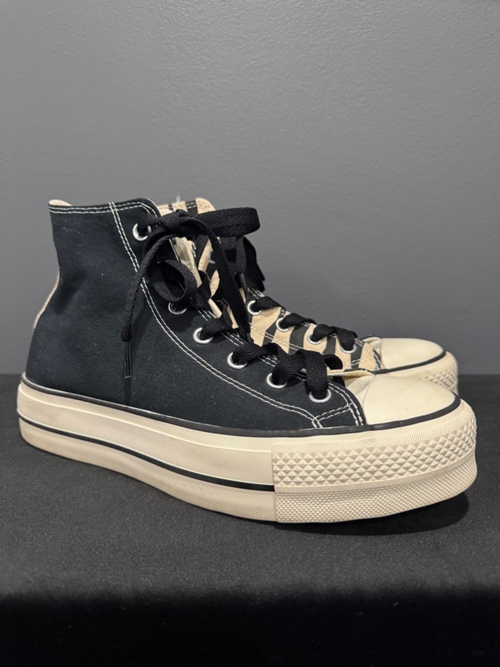 Converse Chuck Taylor Platform Half/Half Design Oxford Shoes Women’s 10 Men’s 8